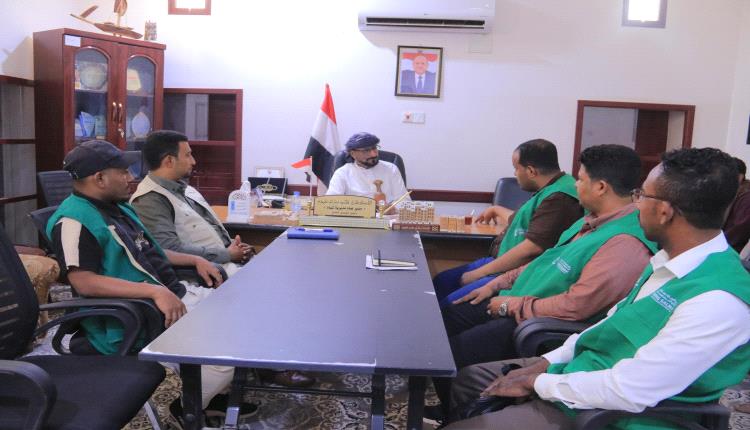 مدير عام شبام يبحث مع ائتلاف الخير الترتيبات لتنفيذ مشروع دعم المزارعين وتعزيز الأمن الغذائي