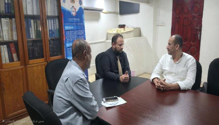 باخبيرة واليزيدي يناقشان سبل وحلول تحسين خدمات المياه والصرف الصحي في المنصورة