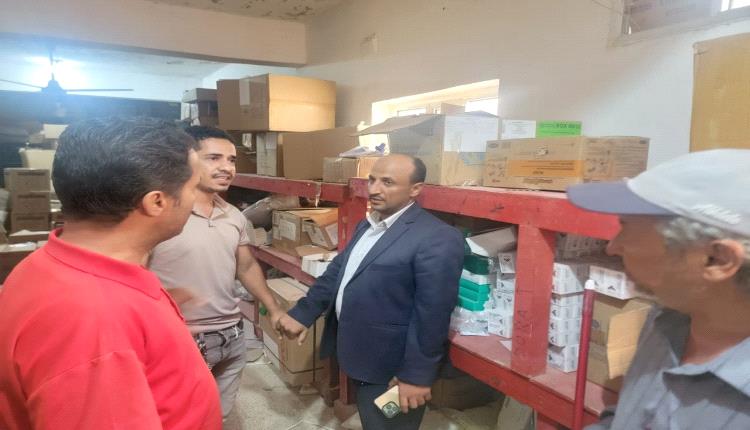 مدير عام قعطبة عبدالوهاب سنان يتفقد مستشفى السلام للاطلاع على مستوى الخدمات..ويؤكد على الاهتمام بالمرضى المواطنين