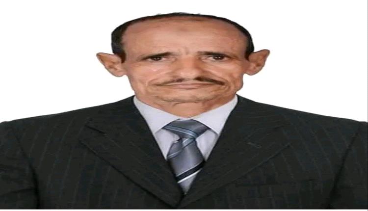 وزير الشباب والرياضة يعزّي المنسق الإعلامي في مكتبه بوفاة والده