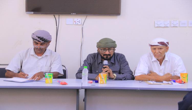 مدير عام شبام يترأس اجتماعًا بمديري المدارس والثانويات لمناقشة جاهزية الاستعداد للعام الدراسي الجديد