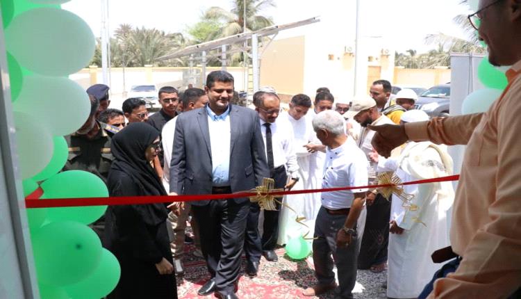 وكيل حضرموت للشؤون الفنية يدشن ويفتتح عددًا من المشاريع الخدمية والتنموية بمدينة الحامي بالشحر
