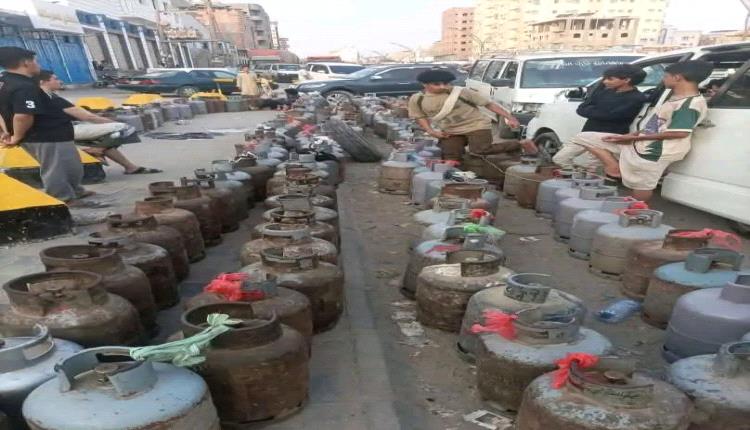 الغاز المنزلي يصل إلى حارات عدن اليوم الأحد عبر الوكلاء