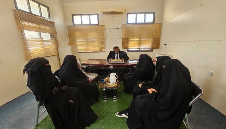 مدير مكتب الزراعة والري والثروة السمكية بالقطن يلتقي بخريجات المعهد المهني الزراعي تخصص صحة الحيوان