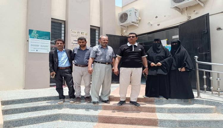 لجنة رفيعة من وزارة الصحة تحقق في أوضاع القطاع الصحي بأبين وتشدد على استعادة المرافق المقتحمة