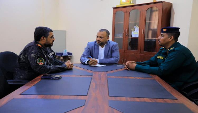 الوكيل باعلوي يبحث مع مكافحة المخدرات تعزيز جهود التوعية والوقاية لحماية الشباب بحضرموت