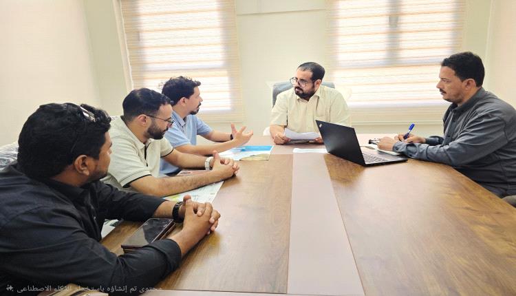 الجهوري يطلع على الترتيبات الجارية لتنظيم معرض HDEX للتحول الرقمي والدفع الإلكتروني بالمكلا