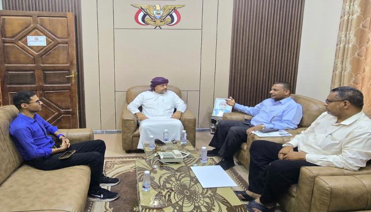 نائب مدير عام مصلحة شؤون القبائل يلتقي قيادة مركز روافد حضرموت للدراسات والتنمية لبحث سُبل التعاون المشترك