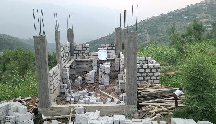 مؤسسة التنمية الخيرية بحضرموت تنفذ مشروع بناء مسجد "بر الوالدين" بمحافظة المحويت بتمويل من فاعل خير