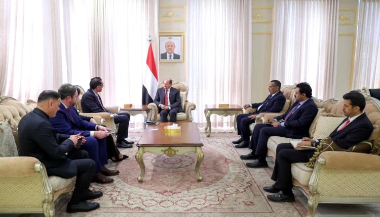 رئيس الوزراء يؤكد التزام الحكومة بتقديم التسهيلات لاستئناف نشاط الاستثمارات القائمة وتوسيعها