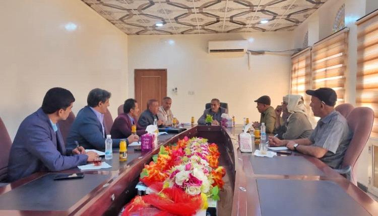 هشلة يترأس اجتماعًا لمتابعة توريد إيرادات شبوة إلى البنك المركزي