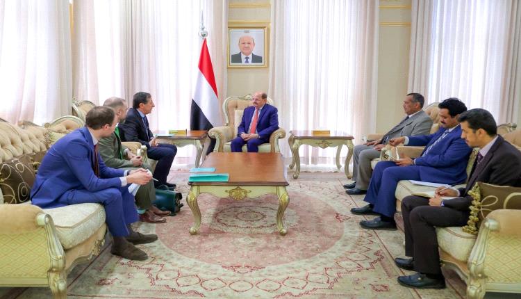 رئيس الوزراء يؤكد أن تعنت مليشيا الحوثي وتنصلها المتكرر من الاتفاقات قوض فرص السلام