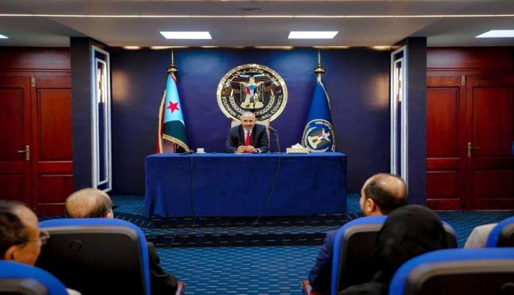 صحيفة سعودية تنتقد الرهان الإماراتي على المجلس الانتقالي