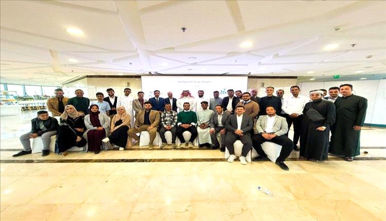 السفير محمد آل جابر يؤكد من الرياض استمرار دعم المملكة لليمن خلال لقائه وفد قناة «الجنوب اليوم»