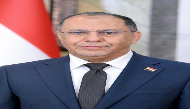 الوزير الأشول يشطب العلامات غير المحدثة ويدعو المستثمرين لاغتنام الفرص