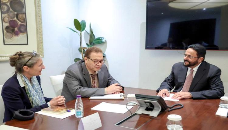 العرادة يؤكد أن التحديات الراهنة تتطلب تضافر الجهود الوطنية وتعزيز الدعم الدولي