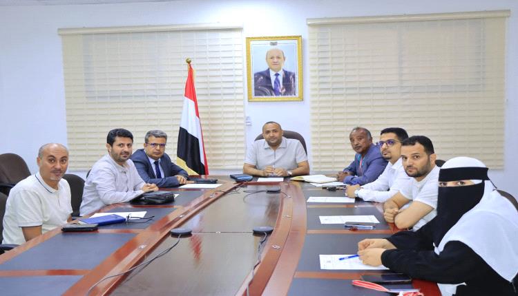 الصناعة والتجارة تدشّن مشروعًا وطنيًا لتمكين العسل اليمني عالميًا