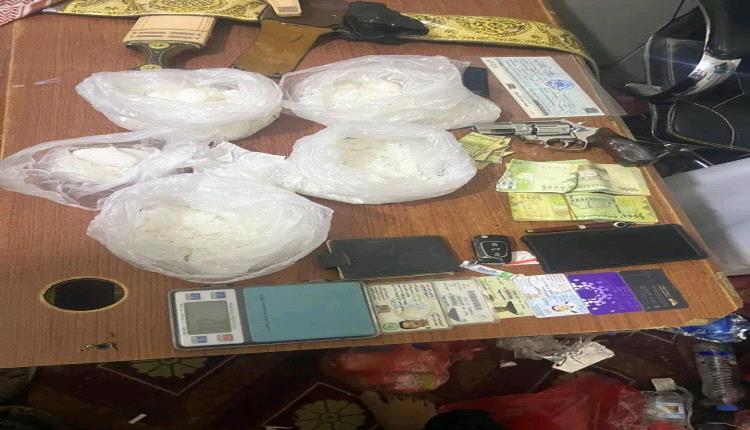 ضبط نحو 2 كيلو شبو في المدخل الصحراوي لشحن وتوقيف أحد المروجين