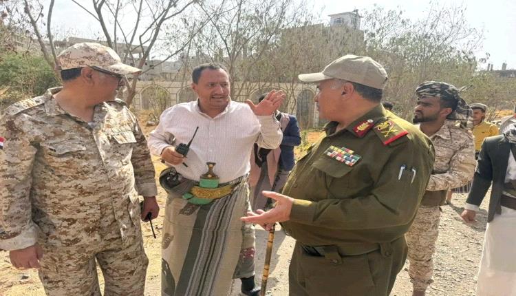 قائد محور تعز يتفقد المنفذ الشرقي وجبهات الشمال ويؤكد رفع الجاهزية القتالية