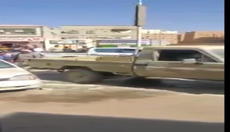 انفجار يستهدف طقماً عسكرياً في سيئون دون إعلان تفاصيل