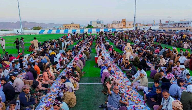 إفطار رمضاني جامع في عتق يجسد وحدة الصف والتلاحم المجتمعي بشبوة