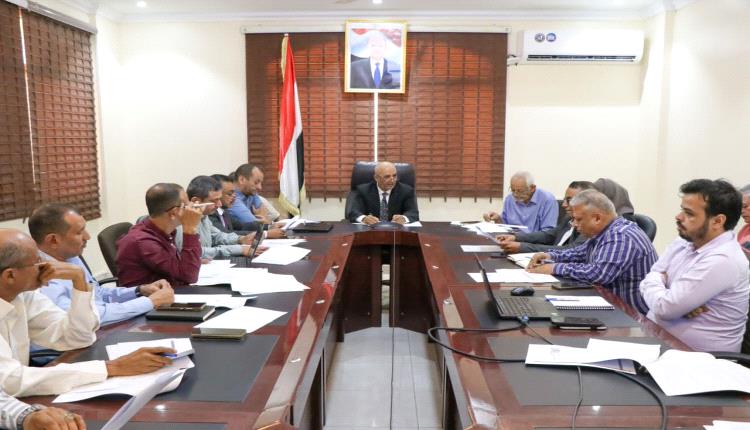 وزير المياه والبيئة يترأس اجتماعاً موسعاً بعدن لمناقشة خطة عمل الوزارة للعام 2026م