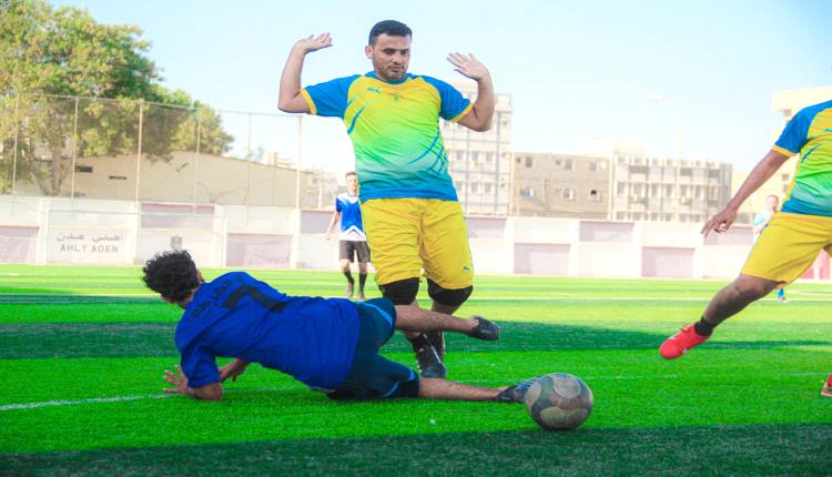 مباراة نارية تنتهي لصالح البريد.. والسراري يشعل المنافسة في كأس عدن للشركات والمؤسسات