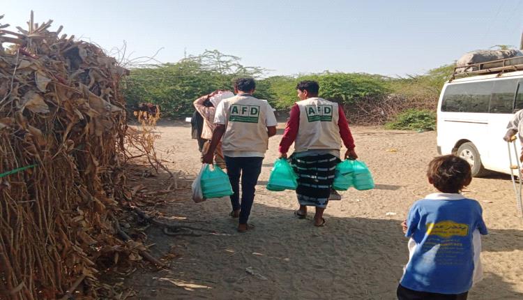 في يومها السادس على التوالي.. مؤسسة أبين للتنمية تواصل مبادرة "أهل الوفاء – رجال أعمال أبين .. تكافل وعطاء" وبزيادة 100 وجبة يومياً لتصل إلى 800 وجبة يومياً