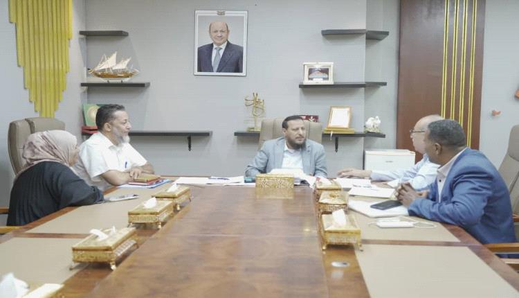 محافظ العاصمة عدن يعزز التنسيق المشترك مع قيادة مجلس عدن الوطني لخدمة المدينة