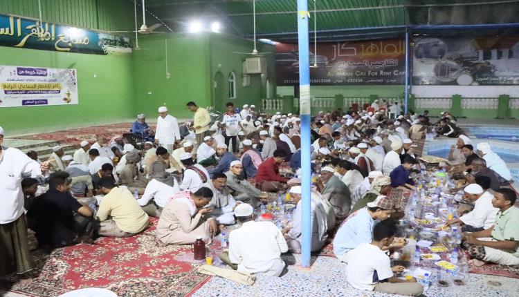 بحضور مدير عام سيئون.. خريجو دفعة 78–79م بثانوية سيئون يحيون أمسيتهم الرمضانية الرابعة بمنتجع الماهر