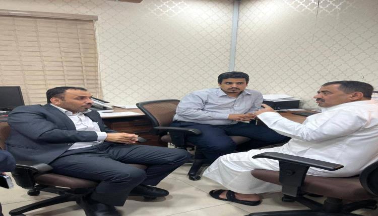 رئيس مصلحة الهجرة والجوازات يشيد بجهود فرع المصلحة في شبوة خلال لقائه مدير الشرطة