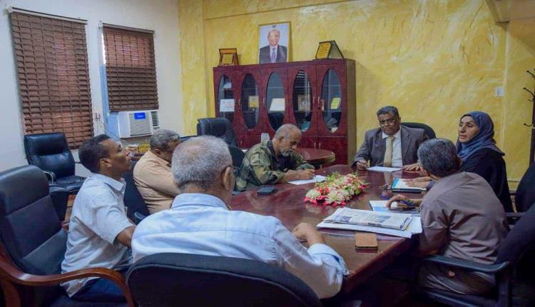 الشاذلي يدشن أعمال لجنة استقبال ومعالجة شكاوى المواطنين والموظفين في عدن