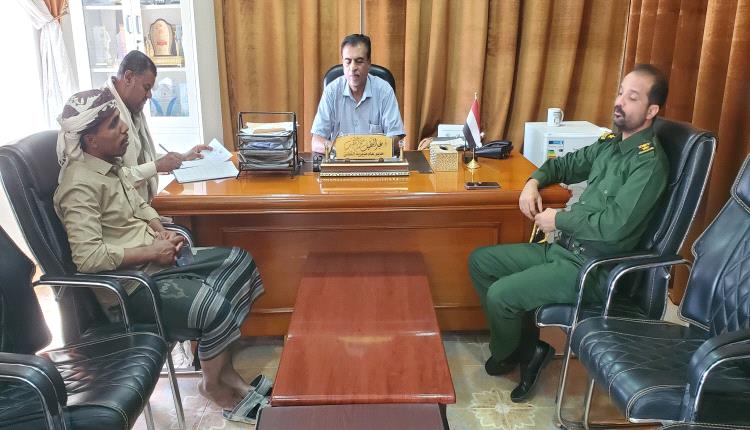 اللجنة الأمنية بالقطن تبحث تعزيز الاستقرار وتدعو لنبذ العنف وحمل السلاح