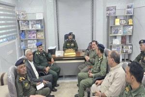 استلام وتسليم قيادات شرطة العاصمة المؤقتة عدن تنفيذًا لقرار وزير الداخلية