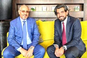 الزُبيدي يخرج من المشهد السياسي ويفوض عمرو البيض بقيادة المجلس الانتقالي الجنوبي