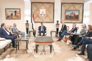 وزير الداخلية يلتقي فريق مكتب المبعوث الأممي