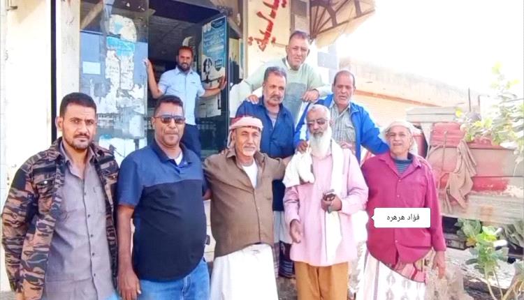 نزول مكثفة لمكتب الصناعة والتجارة بالحصين للإطلاع على الأسعار في أسواق المديرية