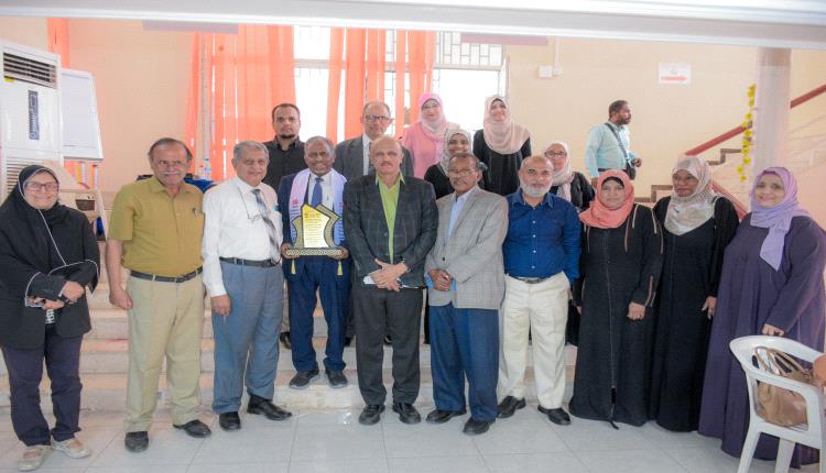 كلية الطب بجامعة عدن تنظم ورشة علمية حول أخلاقيات وابتكار الذكاء الاصطناعي في البحث الطبي