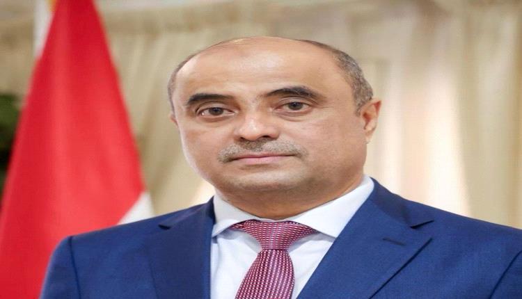 رئيس الوزراء يجري اتصالات مكثفة مع قيادات السلطة المحلية لمتابعة تطبيع الأوضاع في حضرموت