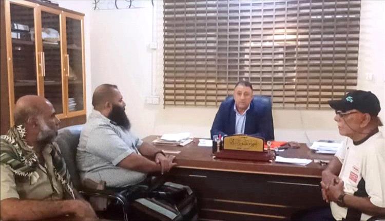 زيارة رسمية لفرع هيئة الأراضي بأبين تؤكد أولوية معالجة أراضي المواطنين