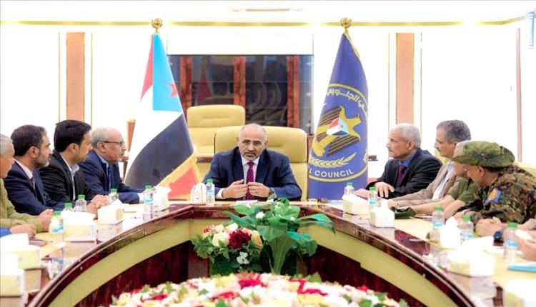 الزُبيدي وقيادة المجلس الانتقالي الجنوبي يتوجهون إلى الرياض لبحث التطورات الجنوبية