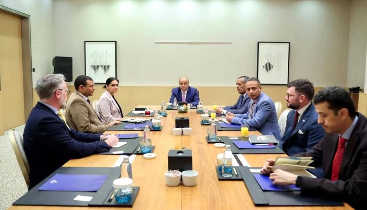 رئيس الوزراء يؤكد أن الحكومة لن تحيد عن مسؤولياتها في إنفاذ القرارات السيادية