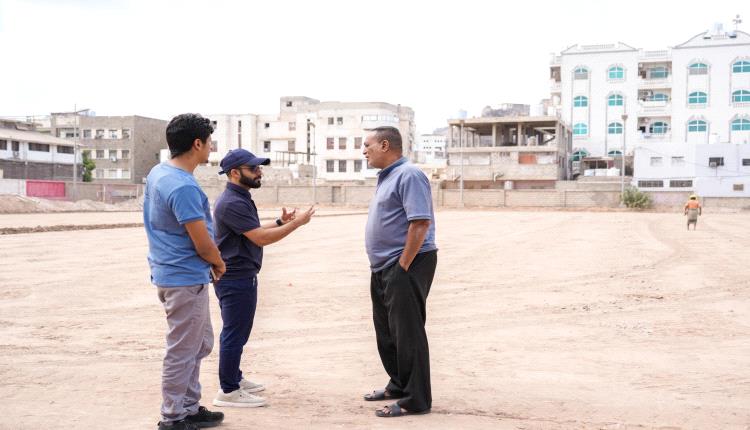 الشعبي وباخبيرة يعاينان أضرار المختبر المركزي لفحص المياه في منطقة البرزخ بعدن