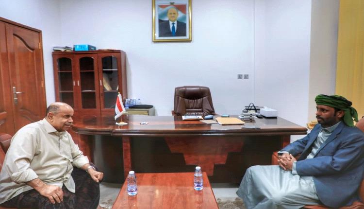 الخنبشي وبن حبريش يناقشان جهود تطبيع الأمن والخدمات بحضرموت