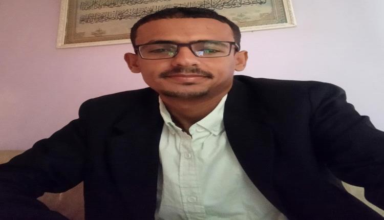 صحفي يكشف العبث برواتب العسكريين واستمرار الخصومات غير القانونية