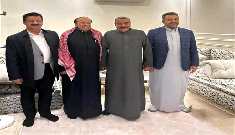 بن بريك يلتقي الفريق ناصر منصور هادي في العاصمة السعودية الرياض