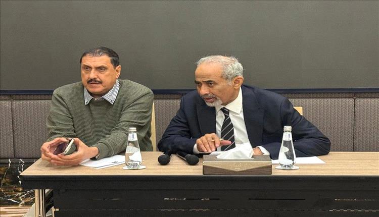 الفريق الصبيحي يلتقي قيادات أمن عدن والضالع لتعزيز التنسيق لمواجهة المخدرات والجماعات المتطرفة