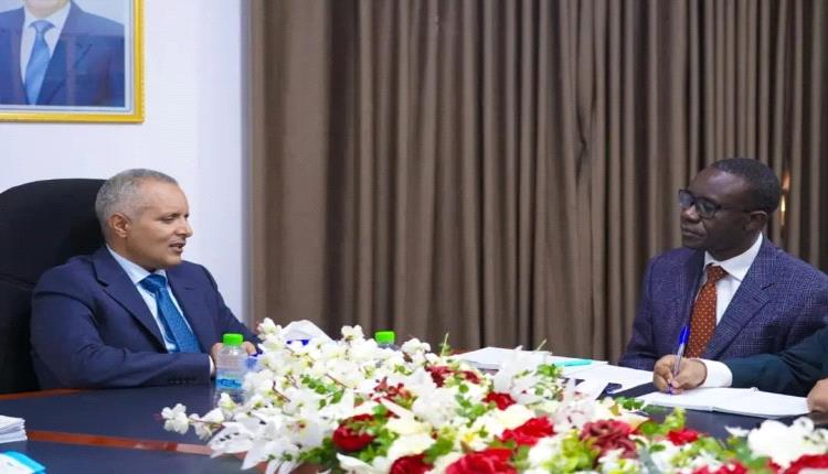 وزير الشؤون الاجتماعية والعمل يبحث مع اليونيسف تعزيز الشراكة في مجالي الحماية الاجتماعية وحماية الطفل