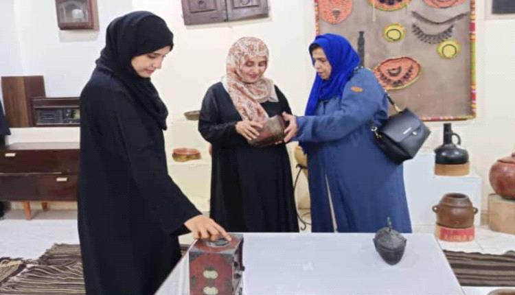مديرة مكتب الثقافة بعدن تزور متحف البيت اليمني للموروث الشعبي وتبحث سبل دعمه وتطويره
