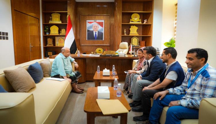 عضو مجلس القيادة الخنبشي يؤكد أهمية توسيع تدخلات برنامج الغذاء العالمي لتعزيز الجهود الإنسانية